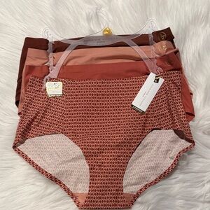 Adrienne Vittadini Multi-Tone Geometric Panties